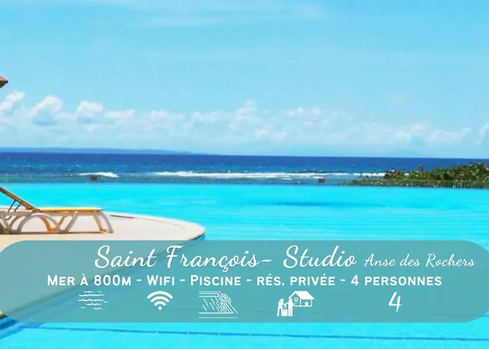 Anse des Rochers les Alizés du soir piscine plage